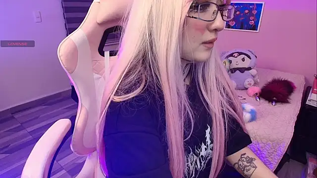 Miwa_violet লাইভ XXX চ্যাট