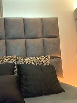 BrigitteVons: онлайн-секс-чат