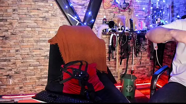 Liltildeman_moon's Live XXX Chat