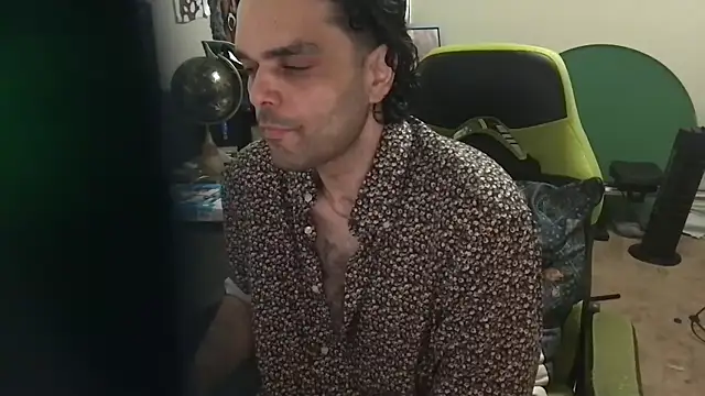 KungFuPanda001's Webcam Show