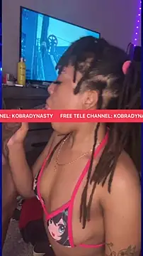 stellakobra's Live XXX Chat