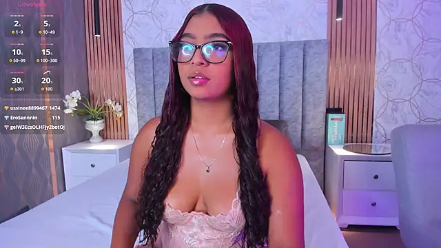 SofiiCruz Adlı Modelin Canlı XXX Sohbeti