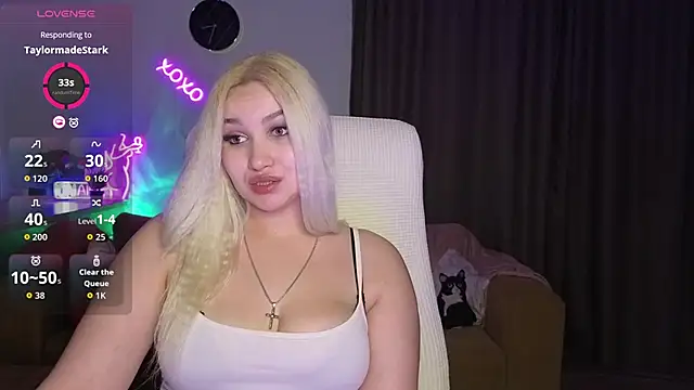 adrelaxina's Live XXX Chat