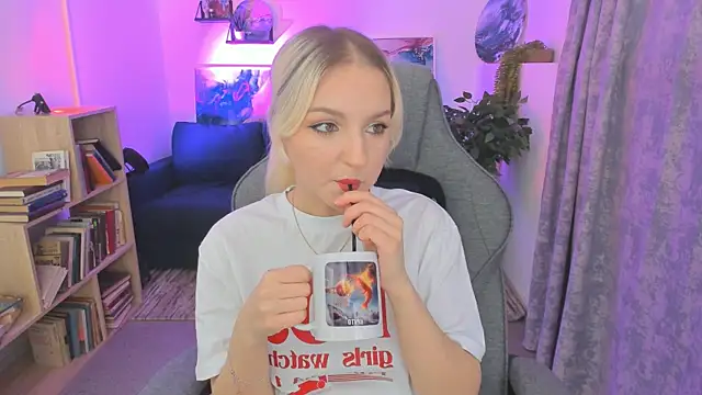 ViolaMore Live XXX Chat