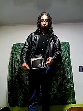 Show modela vortexxx24_ na web-kameri