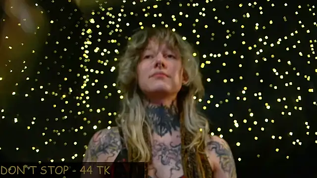 Chat XXX en directo de Littlespacemouse