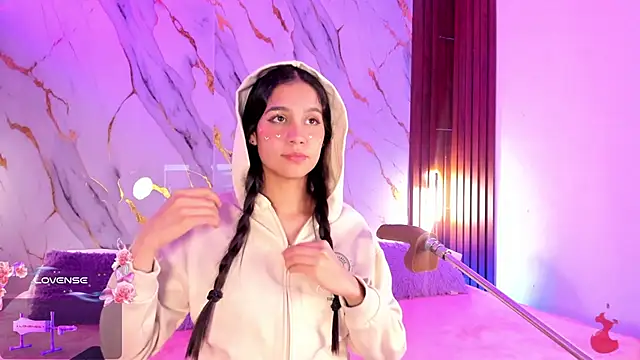 Emmiicute 라이브 XXX 채팅