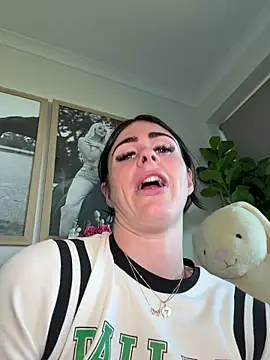 aus_queen's Webcam Show