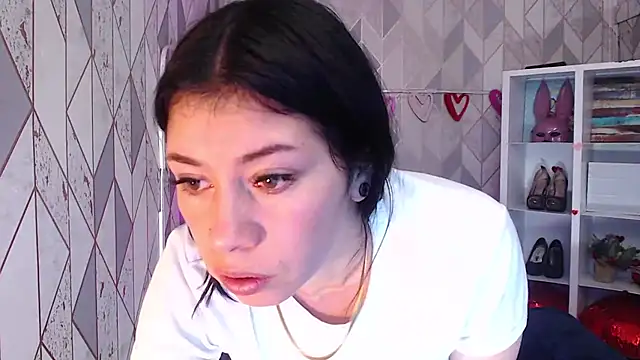 AnnaliOlsenX élő XXX-chatje