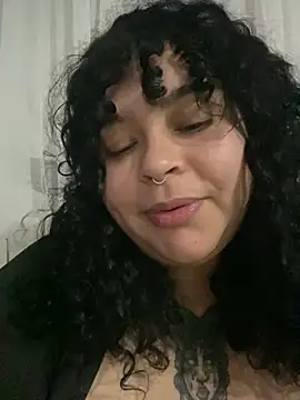 Chat +18 de Kimberliprivv ao vivo
