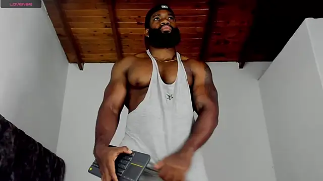 james_musclebbc Adlı Modelin Web Kamerası Şovu