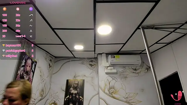 Chatroom XXX en direct de alicee__mature