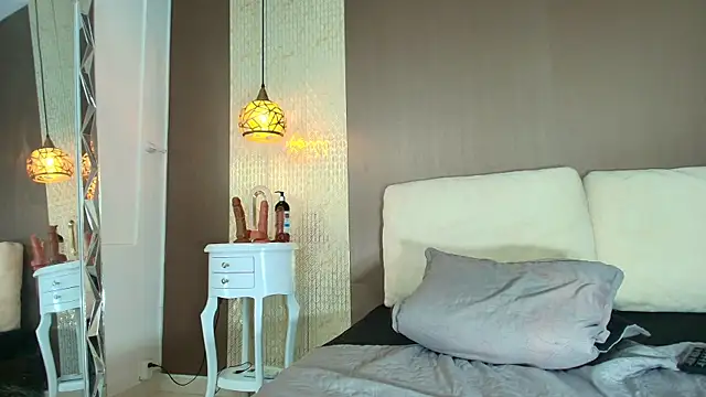 Tiifany_Baker: онлайн-секс-чат