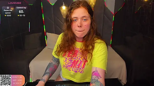 SophiePure 即時 XXX 聊天