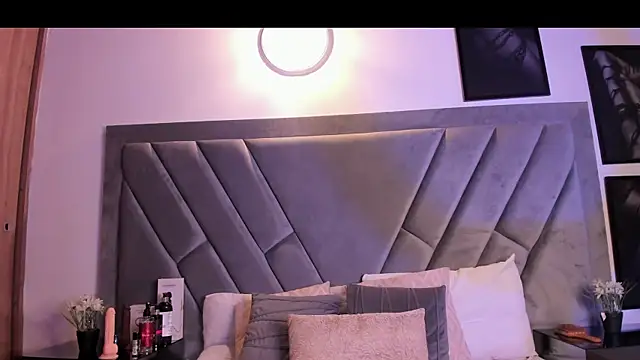 Chat +18 de brenda_nova18 ao vivo