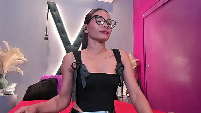 แชท XXX สดของ AtheneaBrownn