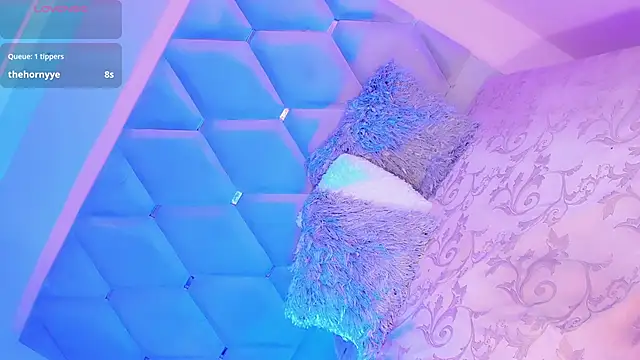 EmmaSweet23: απευθείας συνομιλία ΧΧΧ