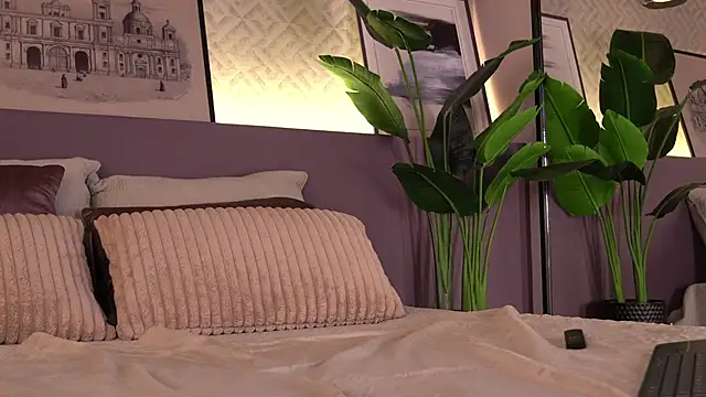 ElleDiane Chat XXX in diretta