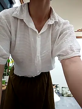 Emma_Linhのウェブカメラショー