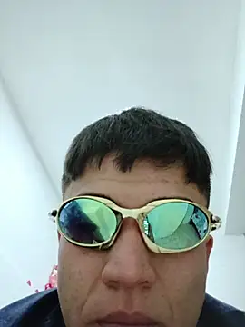 TwoMuchFun11 Webcam show