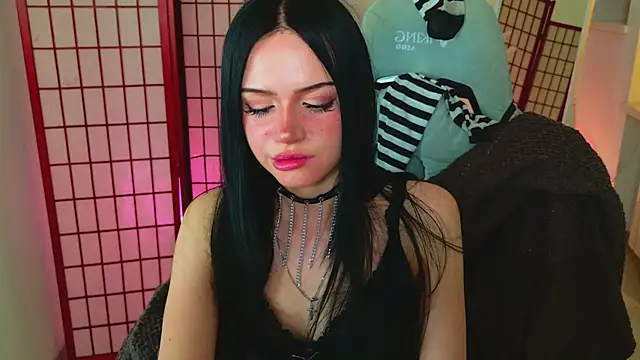 Dark_Diva Adlı Modelin Canlı XXX Sohbeti