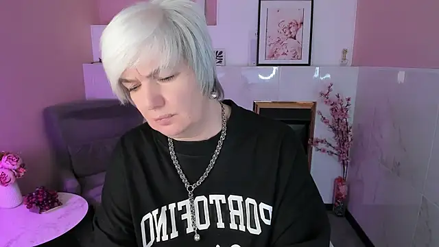 CarmenSoft Adlı Modelin Canlı XXX Sohbeti