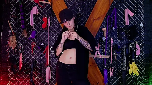 دردشة Bellatrix_Infernal_BDSM الجنسية المباشرة