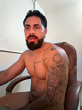 Ryan_Black3 Adlı Modelin Canlı XXX Sohbeti