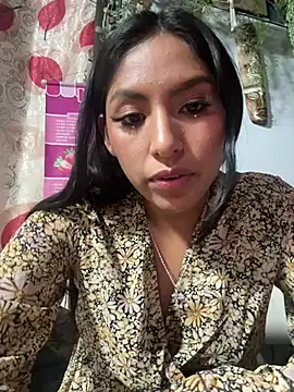 BrunetteBliss69 Live XXX-Chat