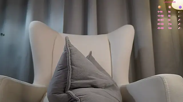 Chat XXX en directo de DianeHonnette