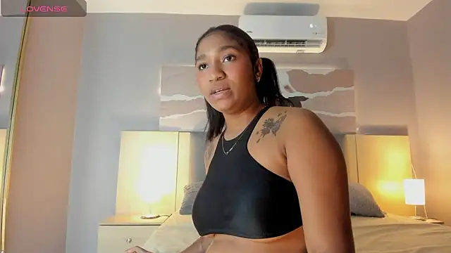 Cherly_Roger – Live XXX-chat