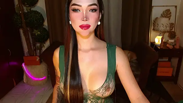 Show webcam de MouthWatering_Ayesha