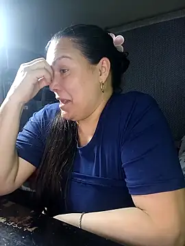 Zuleyka_69: онлайн-секс-чат