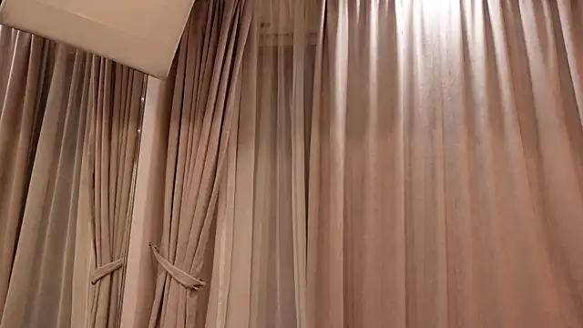 IsabellaMysty 即時 XXX 聊天