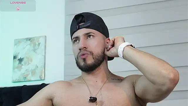 Pertunjukan Kamera Web Thiago_Hill