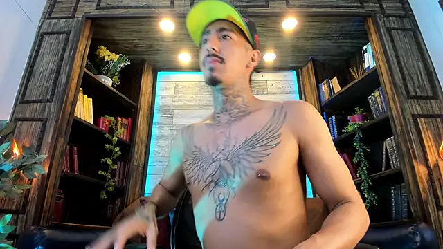 Donovan_Desmond লাইভ XXX চ্যাট