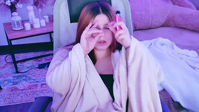 DiaAngell's Live XXX Chat