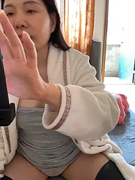 xiiuuff18's Live XXX Chat