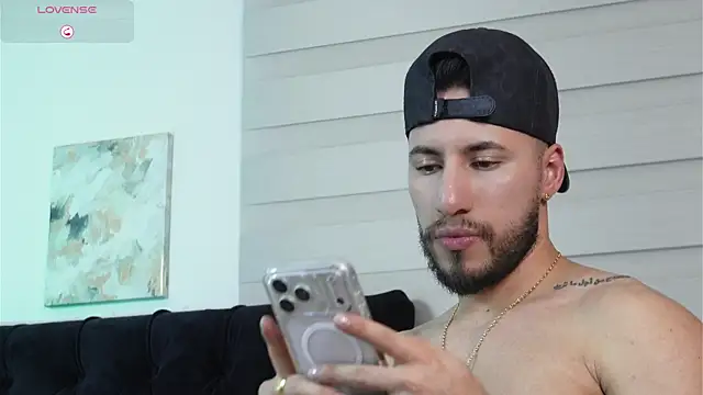 Thiago_Hill Webcamshow