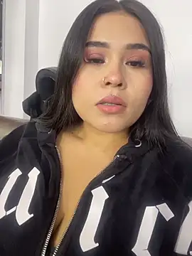 LunnaMoretti লাইভ XXX চ্যাট