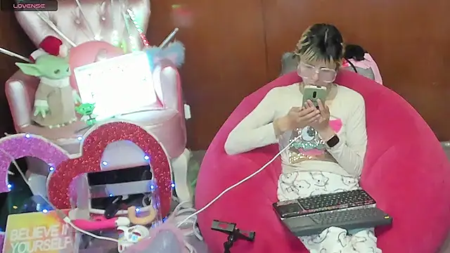 Skinygirl – Live XXX-chat