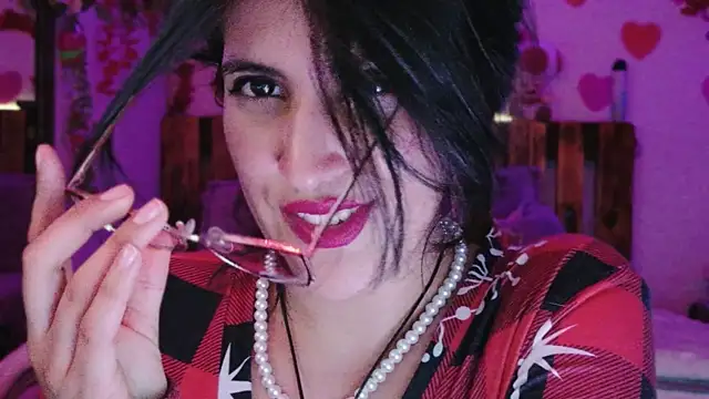 دردشة AzaharJaan الجنسية المباشرة