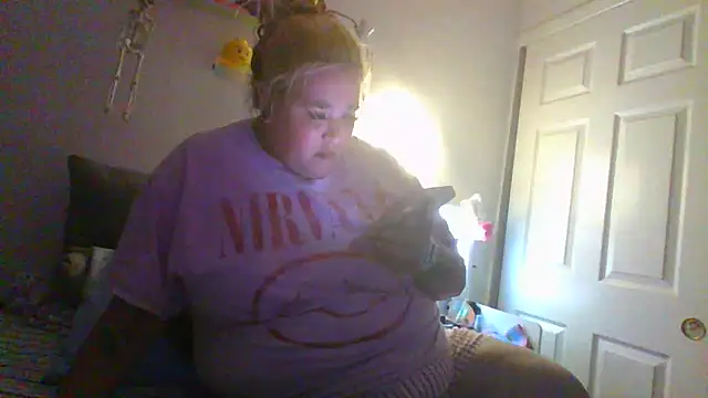 Show modela ajsin7 na web-kameri