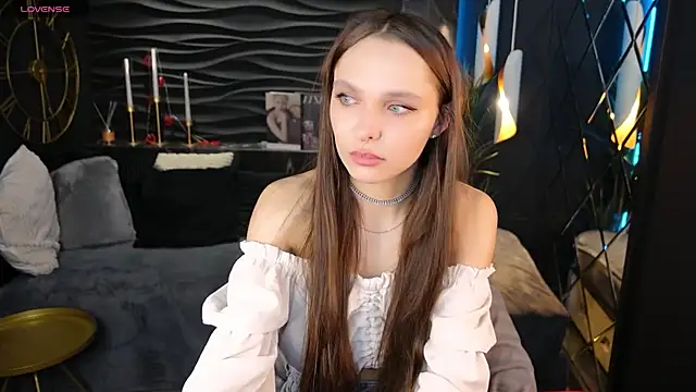 دردشة ChloeSunny الجنسية المباشرة