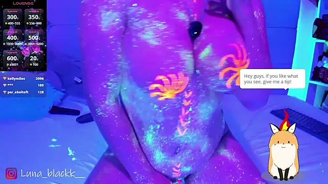 Luna_blackk: онлайн-секс-чат