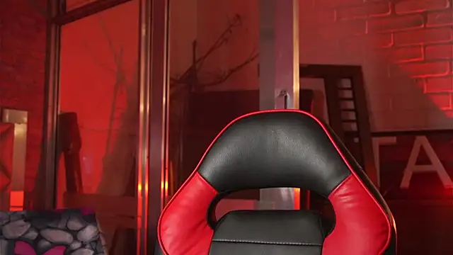 AlphaMasterXxx 现场XXX聊天