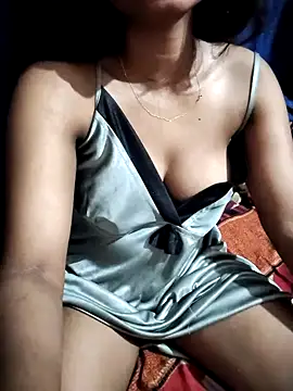 BlushingBunny_ – Naživo XXX chat