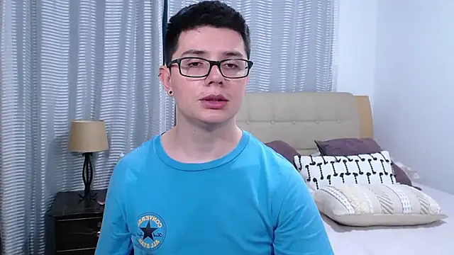 دردشة BlackFoXXX69 الجنسية المباشرة