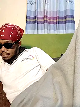 69_SINNS – Kamerová šou