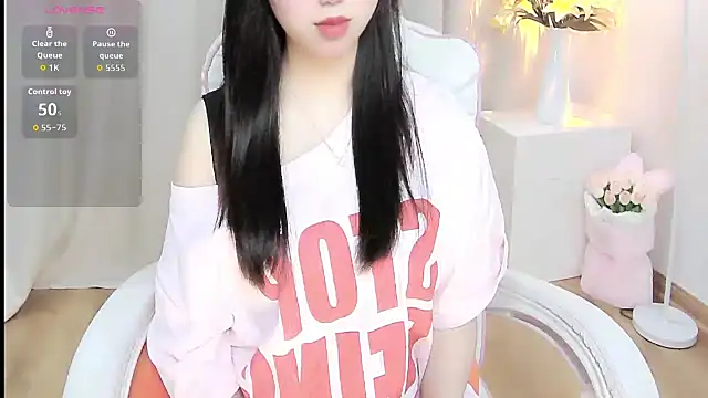 Sweet-Shuna's Live XXX Chat